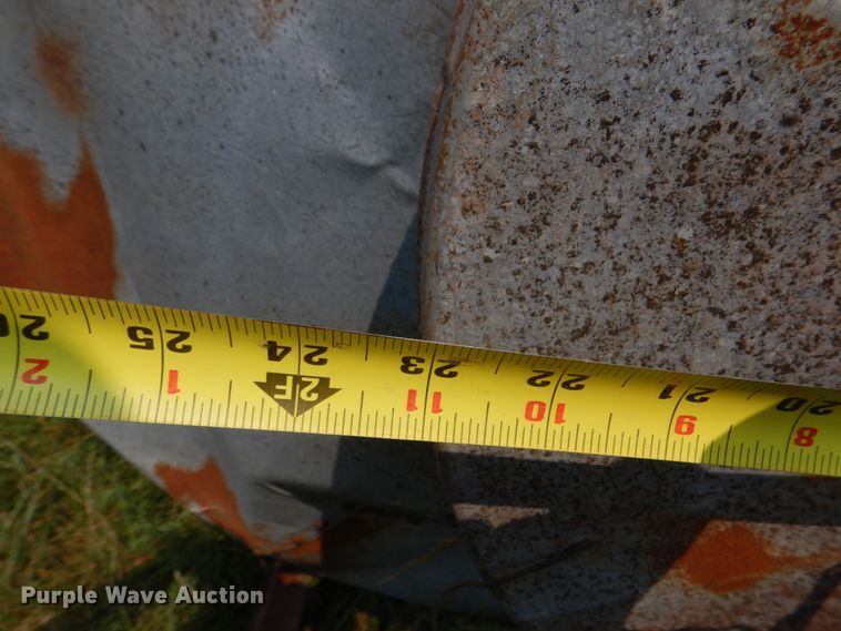 image for item IR9029 (2) grain bins