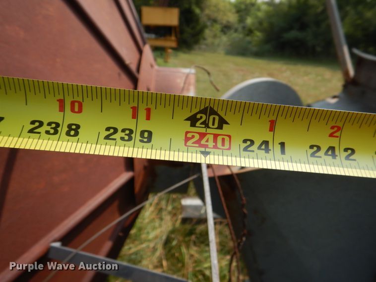 image for item IR9029 (2) grain bins