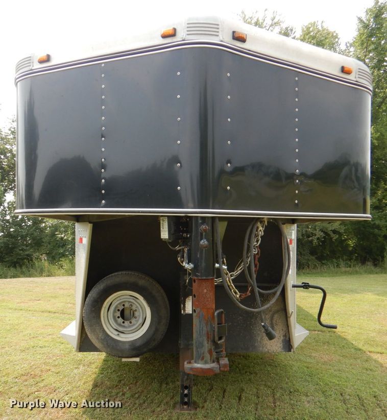 image for item IR9031 2008 Sundowner  livestock trailer