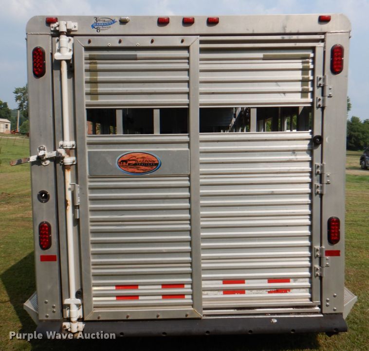 image for item IR9031 2008 Sundowner  livestock trailer