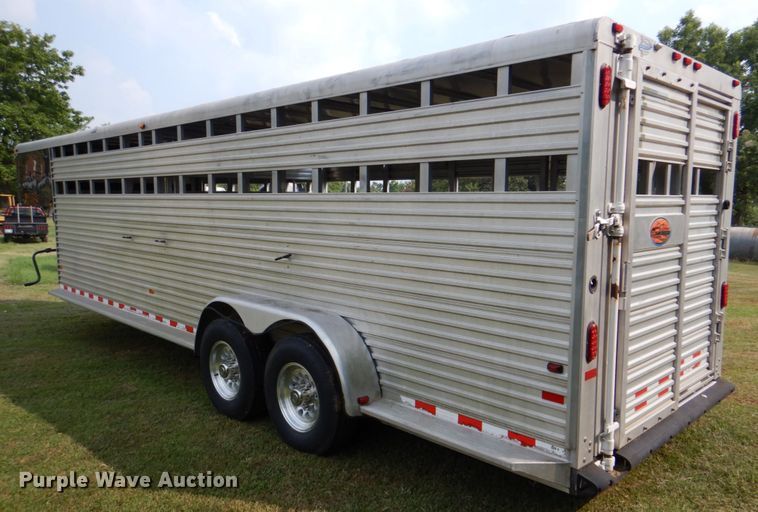 image for item IR9031 2008 Sundowner  livestock trailer