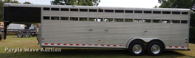 image for item IR9031 2008 Sundowner  livestock trailer