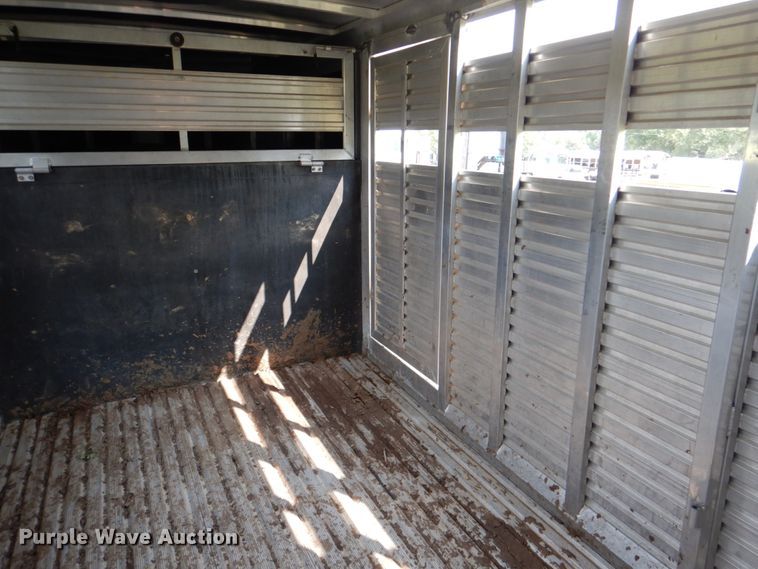 image for item IR9031 2008 Sundowner  livestock trailer