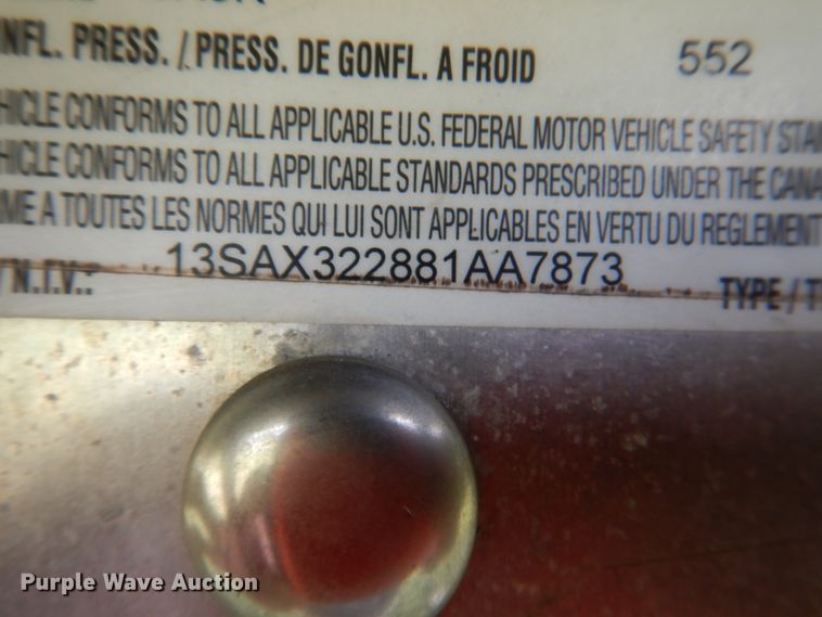 image for item IR9031 2008 Sundowner  livestock trailer