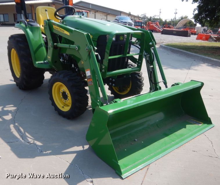 image for item IT9745 2017 John Deere 3025E  MFWD tractor
