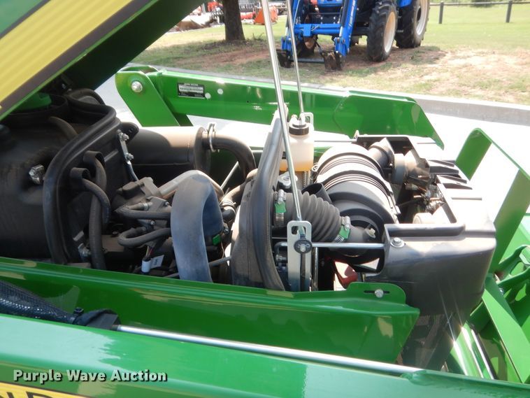 image for item IT9745 2017 John Deere 3025E  MFWD tractor