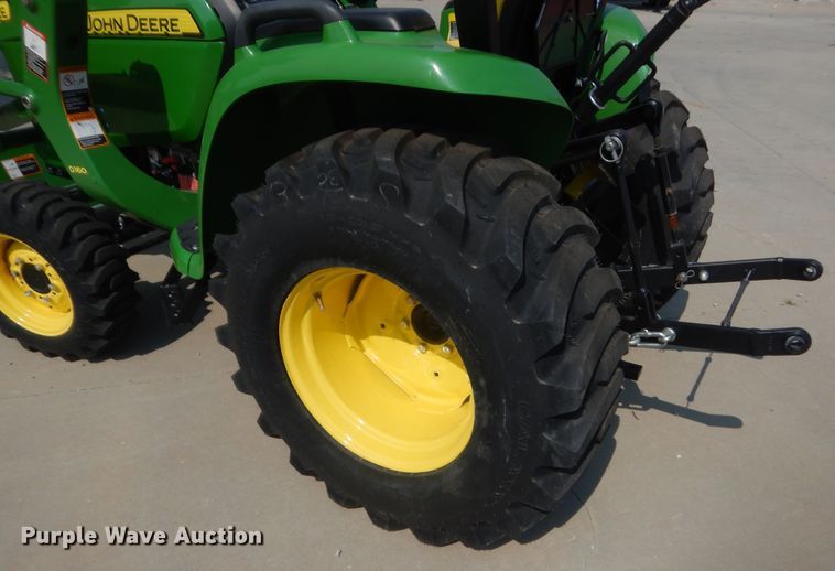 image for item IT9745 2017 John Deere 3025E  MFWD tractor