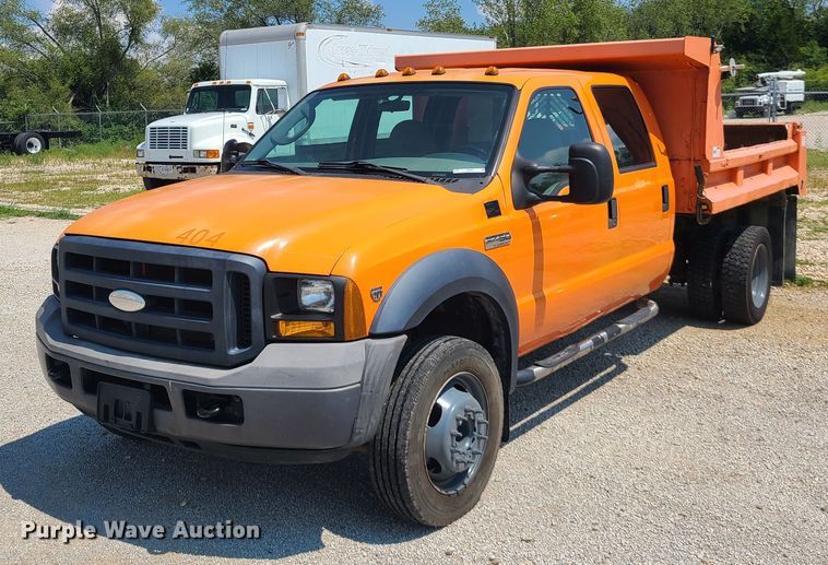image for item IU9311 2006 Ford F450 Super Duty XL  Crew Cab dump truck