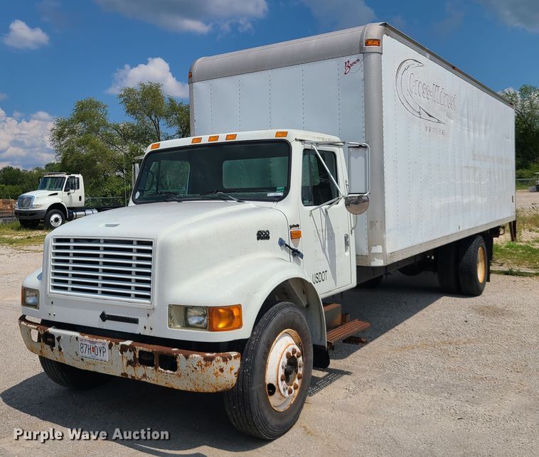 image for item IU9314 1994 International 4700  box truck