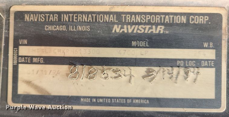 image for item IU9314 1994 International 4700  box truck