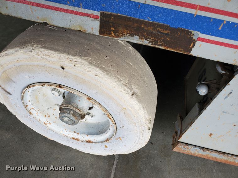 image for item IX9949 2000 Skyjack SJIII-4620  scissor lift