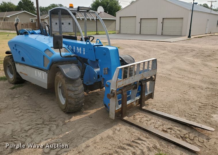 image for item IX9952 2010 Genie GTH-5519  telehandler