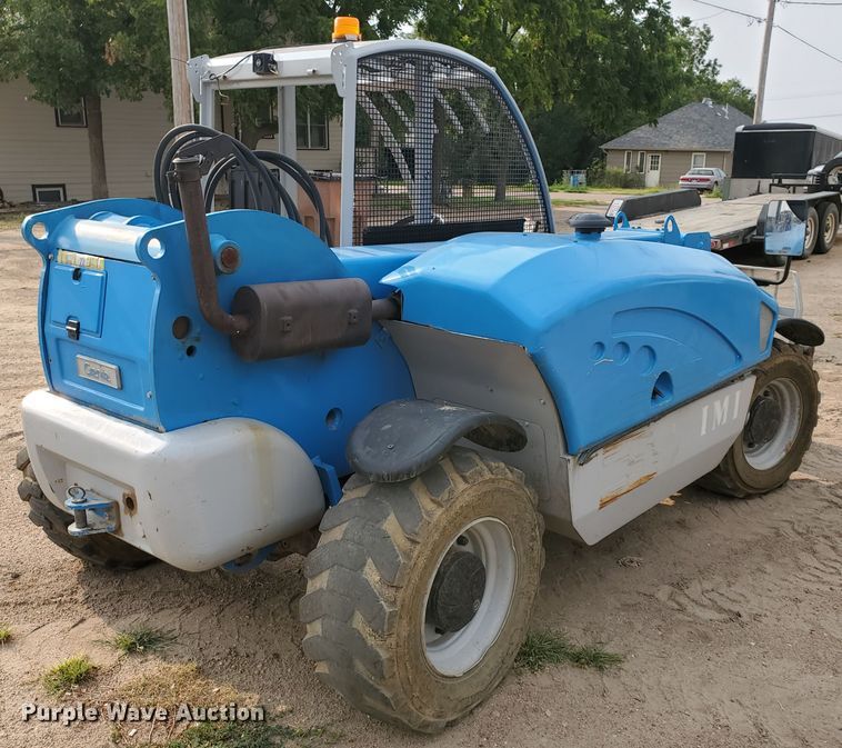 image for item IX9952 2010 Genie GTH-5519  telehandler