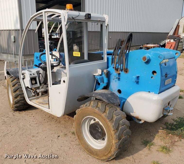 image for item IX9952 2010 Genie GTH-5519  telehandler