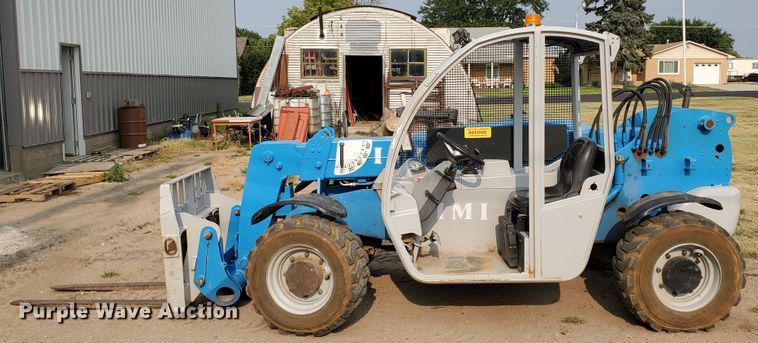 image for item IX9952 2010 Genie GTH-5519  telehandler