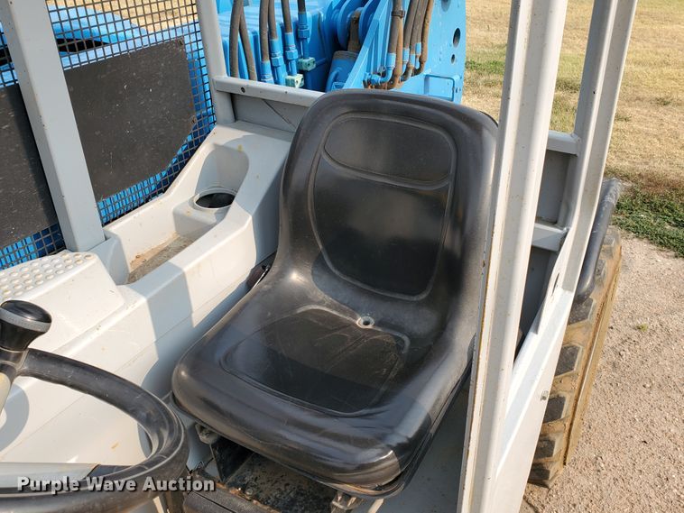 image for item IX9952 2010 Genie GTH-5519  telehandler