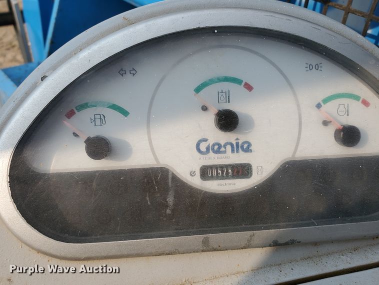 image for item IX9952 2010 Genie GTH-5519  telehandler
