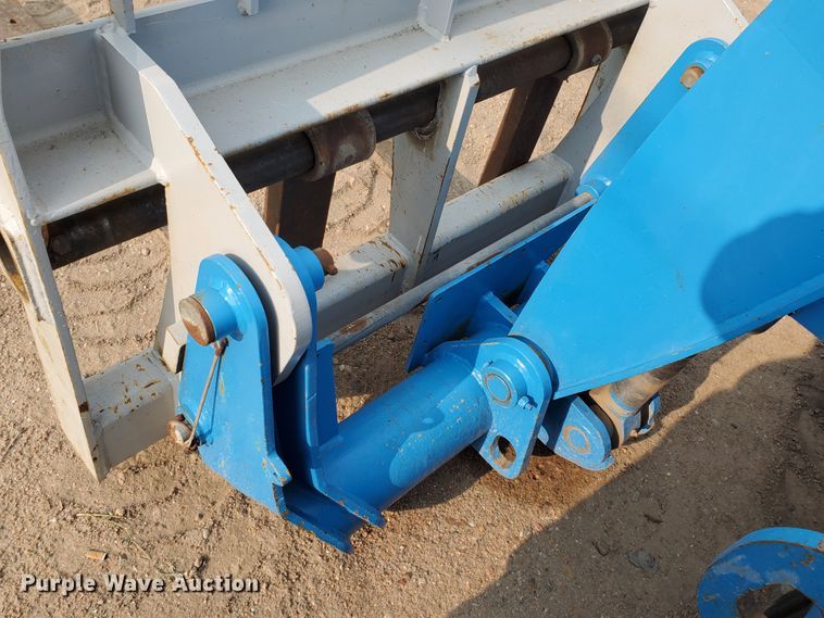 image for item IX9952 2010 Genie GTH-5519  telehandler