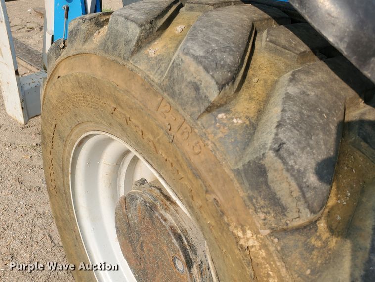 image for item IX9952 2010 Genie GTH-5519  telehandler