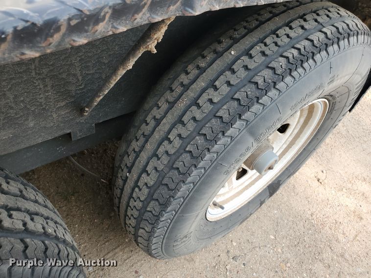 image for item IX9953 2017 PJ T7243  tilt deck equipment trailer