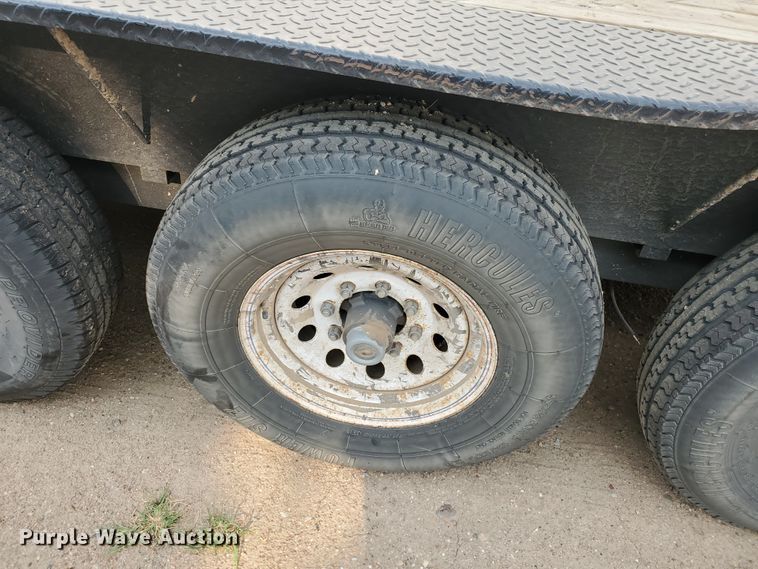 image for item IX9953 2017 PJ T7243  tilt deck equipment trailer