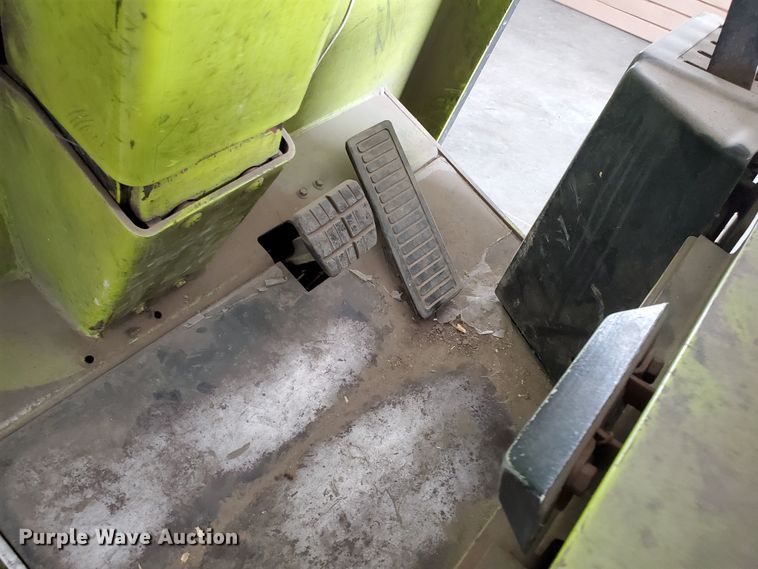 image for item IX9954 1988 Clarke ECS30  forklift