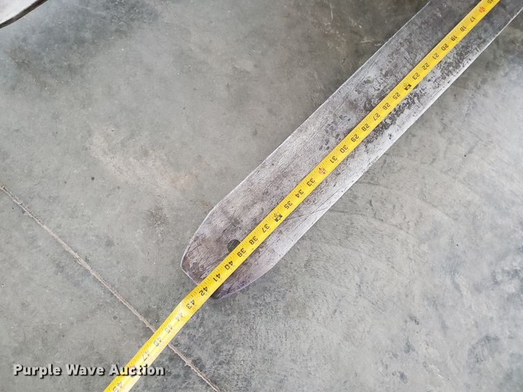 image for item IX9954 1988 Clarke ECS30  forklift