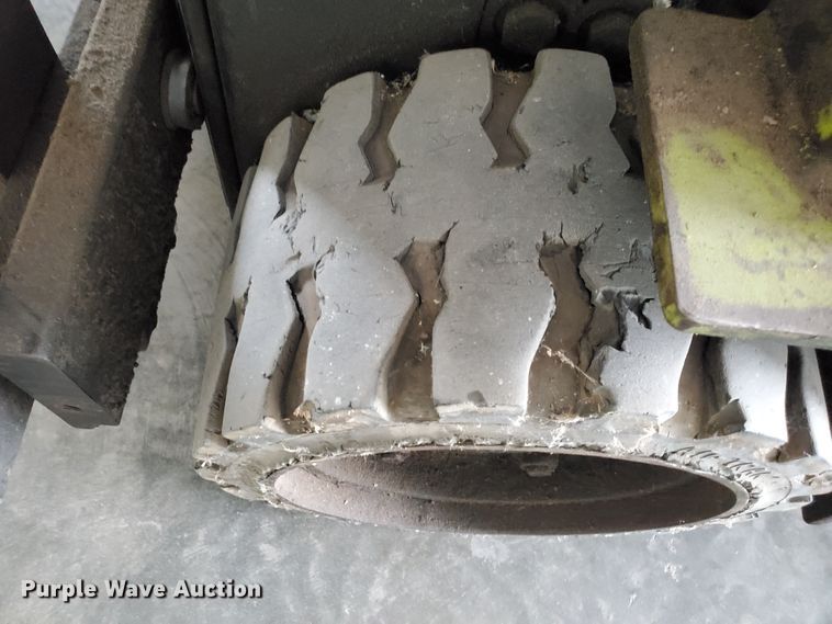 image for item IX9954 1988 Clarke ECS30  forklift