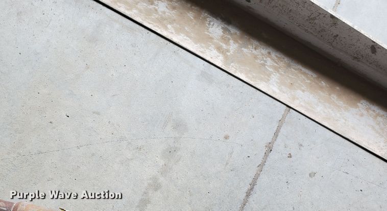 image for item IX9955 Concrete tools