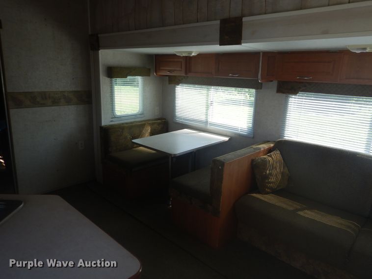 image for item JI9459 2006 Thor Vortex  M-365WTB toy hauler camper