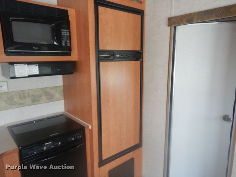 image for item JI9459 2006 Thor Vortex  M-365WTB toy hauler camper