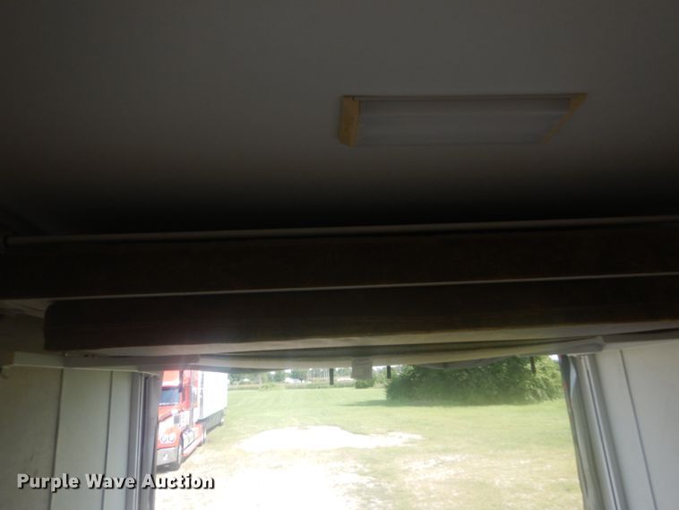 image for item JI9459 2006 Thor Vortex  M-365WTB toy hauler camper