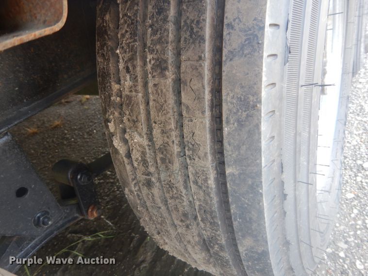 image for item JI9459 2006 Thor Vortex  M-365WTB toy hauler camper