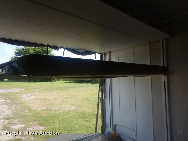 image for item JI9459 2006 Thor Vortex  M-365WTB toy hauler camper