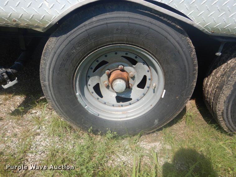 image for item JI9459 2006 Thor Vortex  M-365WTB toy hauler camper