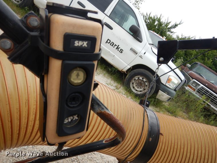 image for item JI9506 2013 ODB SCL65  leaf vacuum trailer