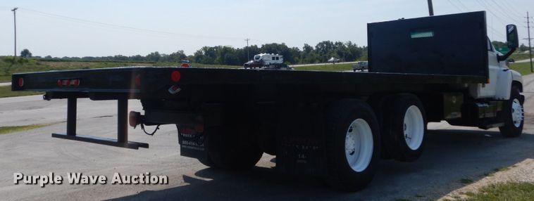 image for item JI9517 2004 Chevrolet C8500  dump flatbed truck