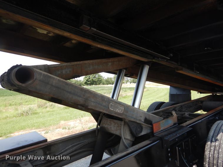 image for item JI9517 2004 Chevrolet C8500  dump flatbed truck