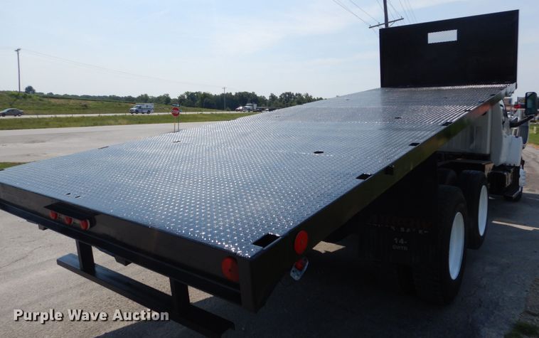 image for item JI9517 2004 Chevrolet C8500  dump flatbed truck