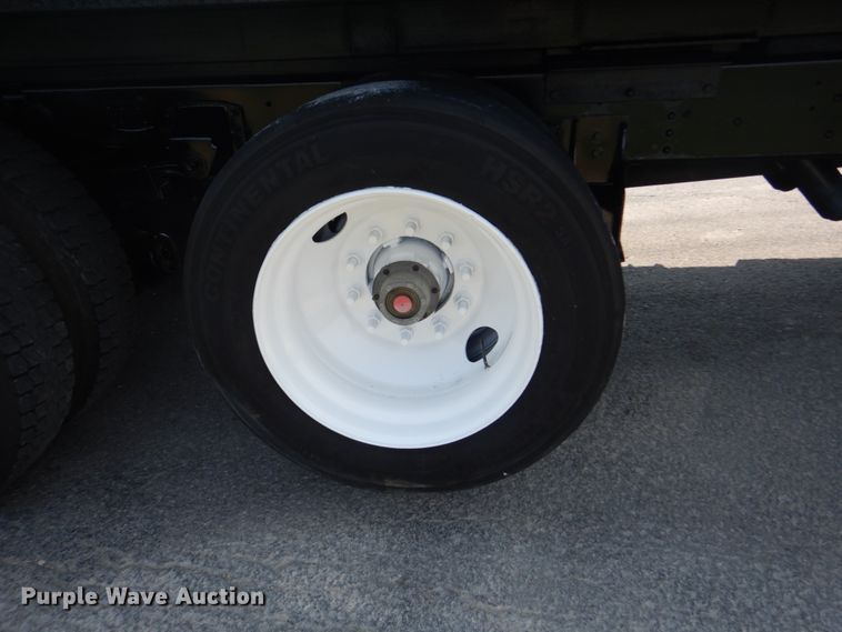 image for item JI9517 2004 Chevrolet C8500  dump flatbed truck