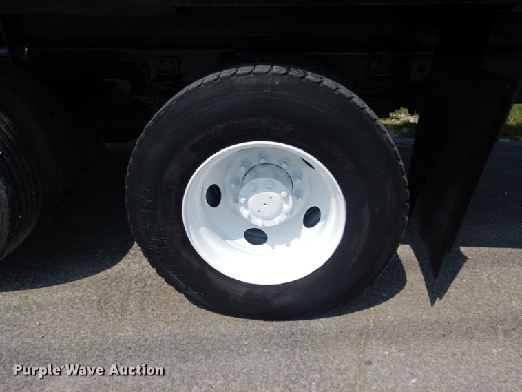 image for item JI9517 2004 Chevrolet C8500  dump flatbed truck