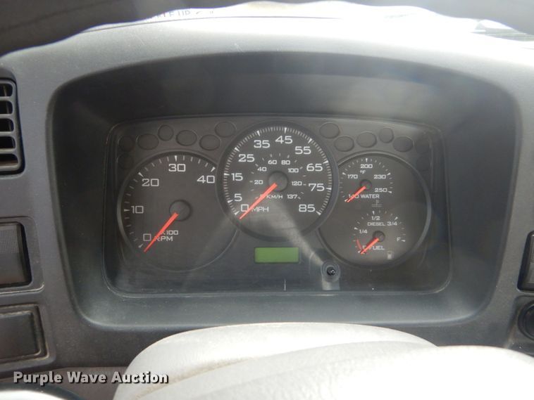 image for item JI9621 2006 Ford LCF  flatbed truck