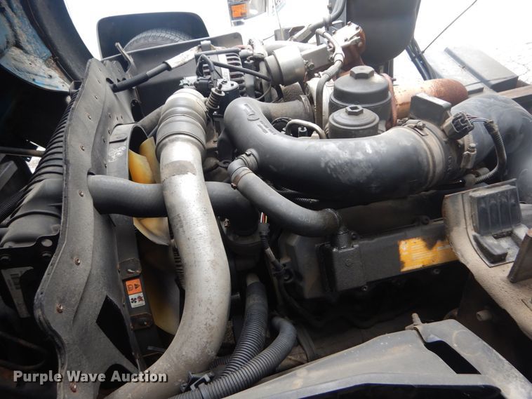 image for item JI9621 2006 Ford LCF  flatbed truck