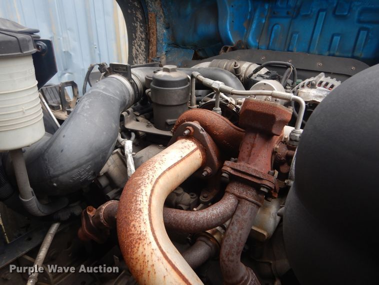 image for item JI9621 2006 Ford LCF  flatbed truck