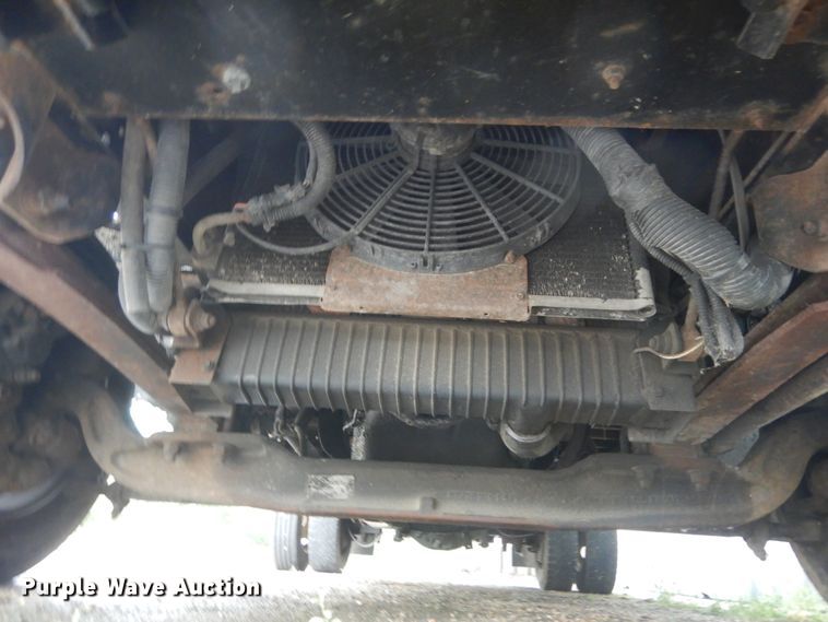 image for item JI9621 2006 Ford LCF  flatbed truck