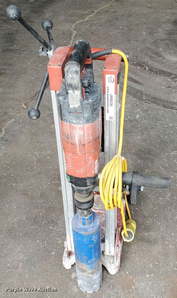 image for item JM9530 Hilti DD130  core drill