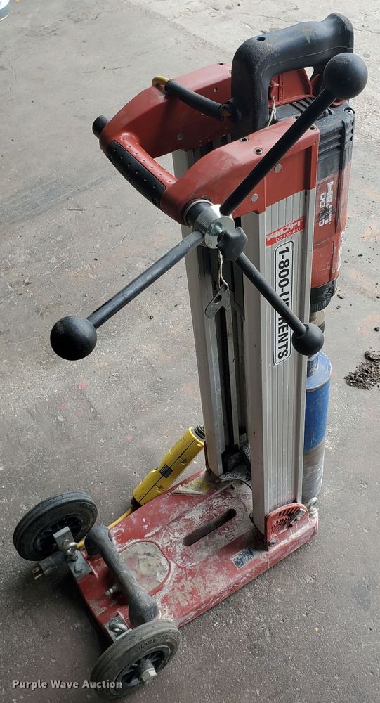 image for item JM9530 Hilti DD130  core drill