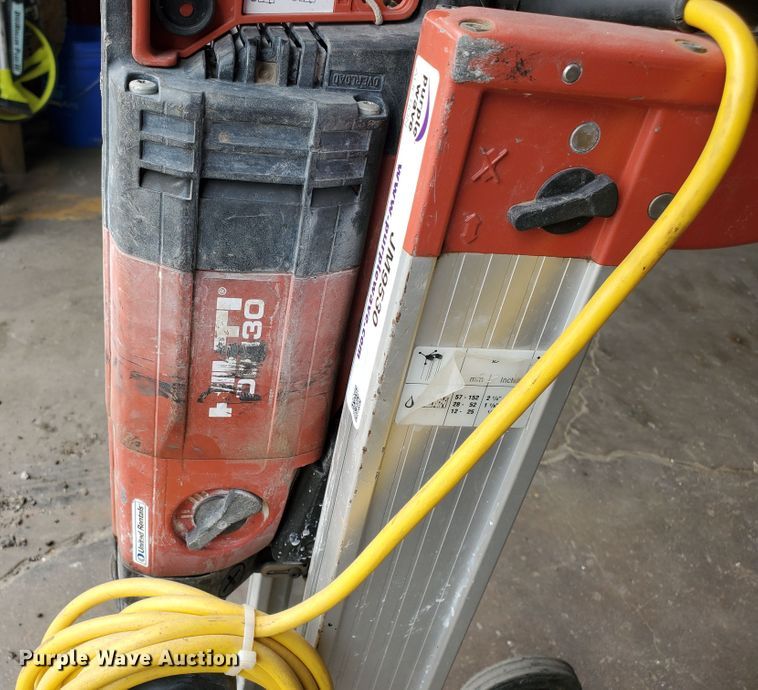 image for item JM9530 Hilti DD130  core drill