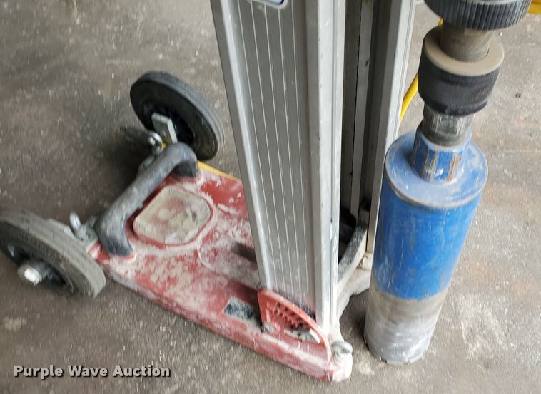 image for item JM9530 Hilti DD130  core drill