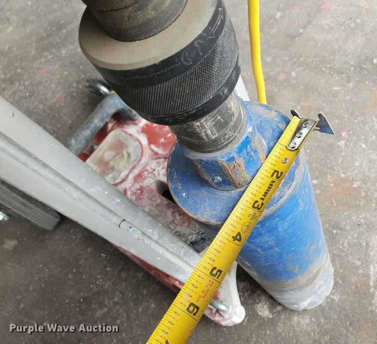 image for item JM9530 Hilti DD130  core drill